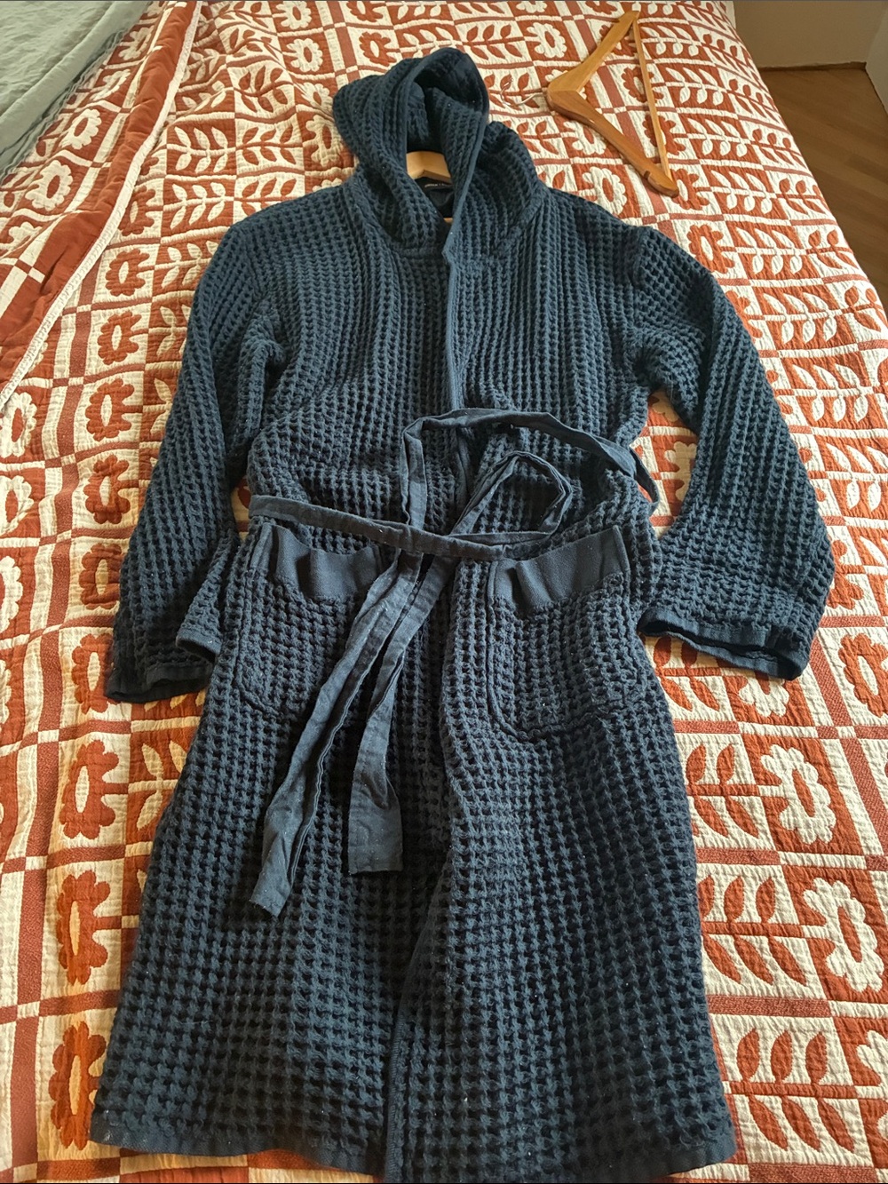 Onsen x Huckberry hooded waffle robe M